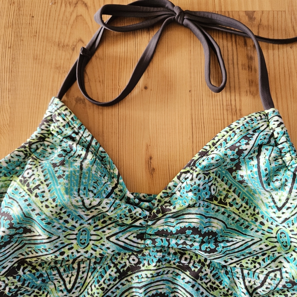 Liz Lange Maternity Swim Tankini Top - Picture 7 of 7